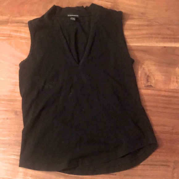 Club Monaco Top - Picture 1 of 3